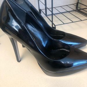 Jessica Simpson black Pumps